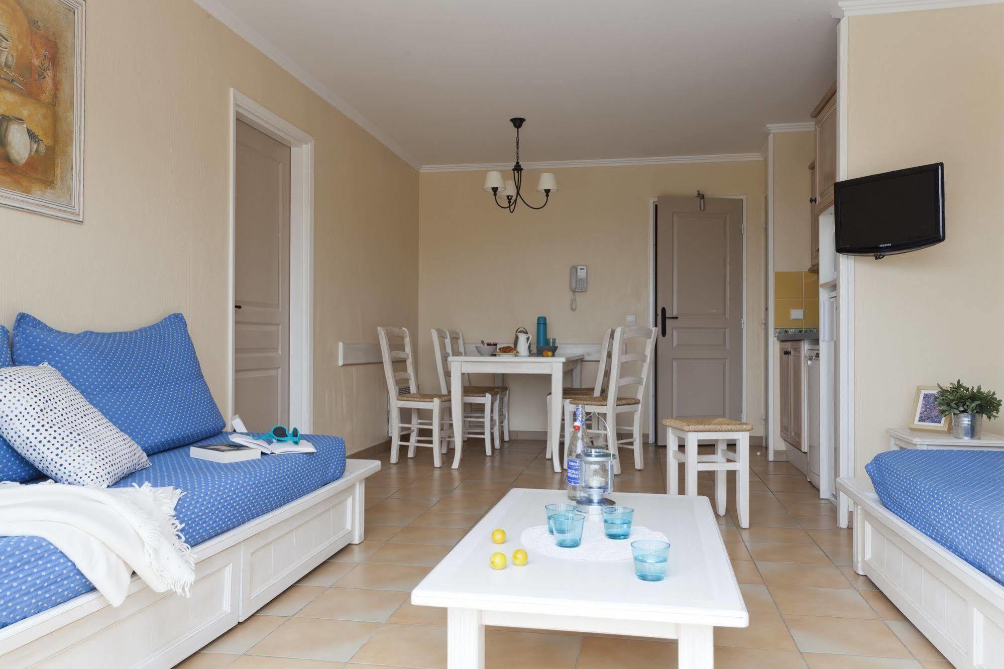Pierre & Vacances Residence Les Rivages Des Issambres レ・ズィサンブル エクステリア 写真