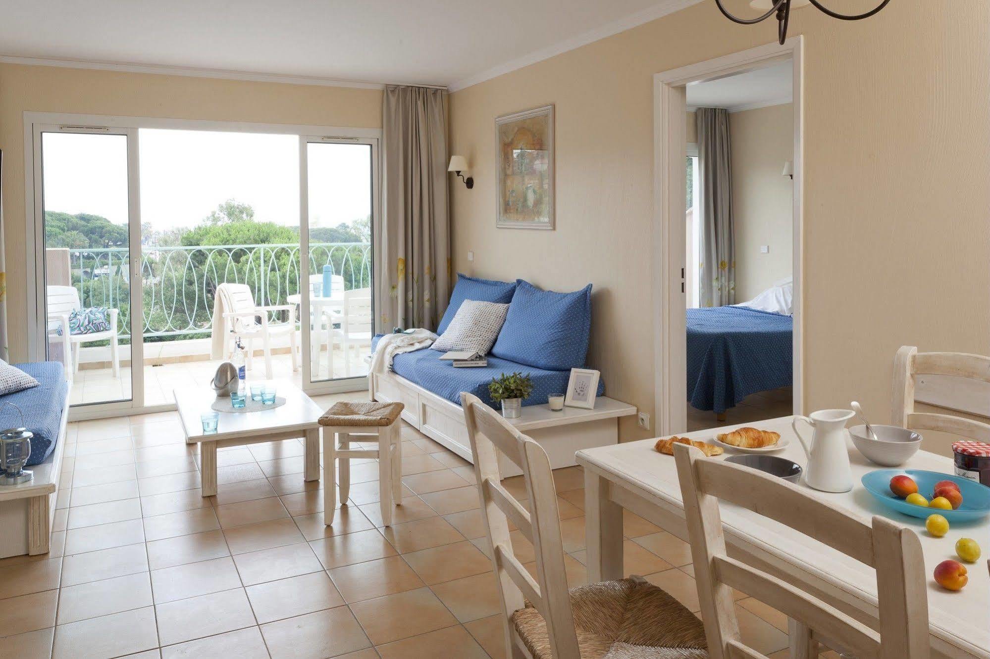 Pierre & Vacances Residence Les Rivages Des Issambres レ・ズィサンブル エクステリア 写真