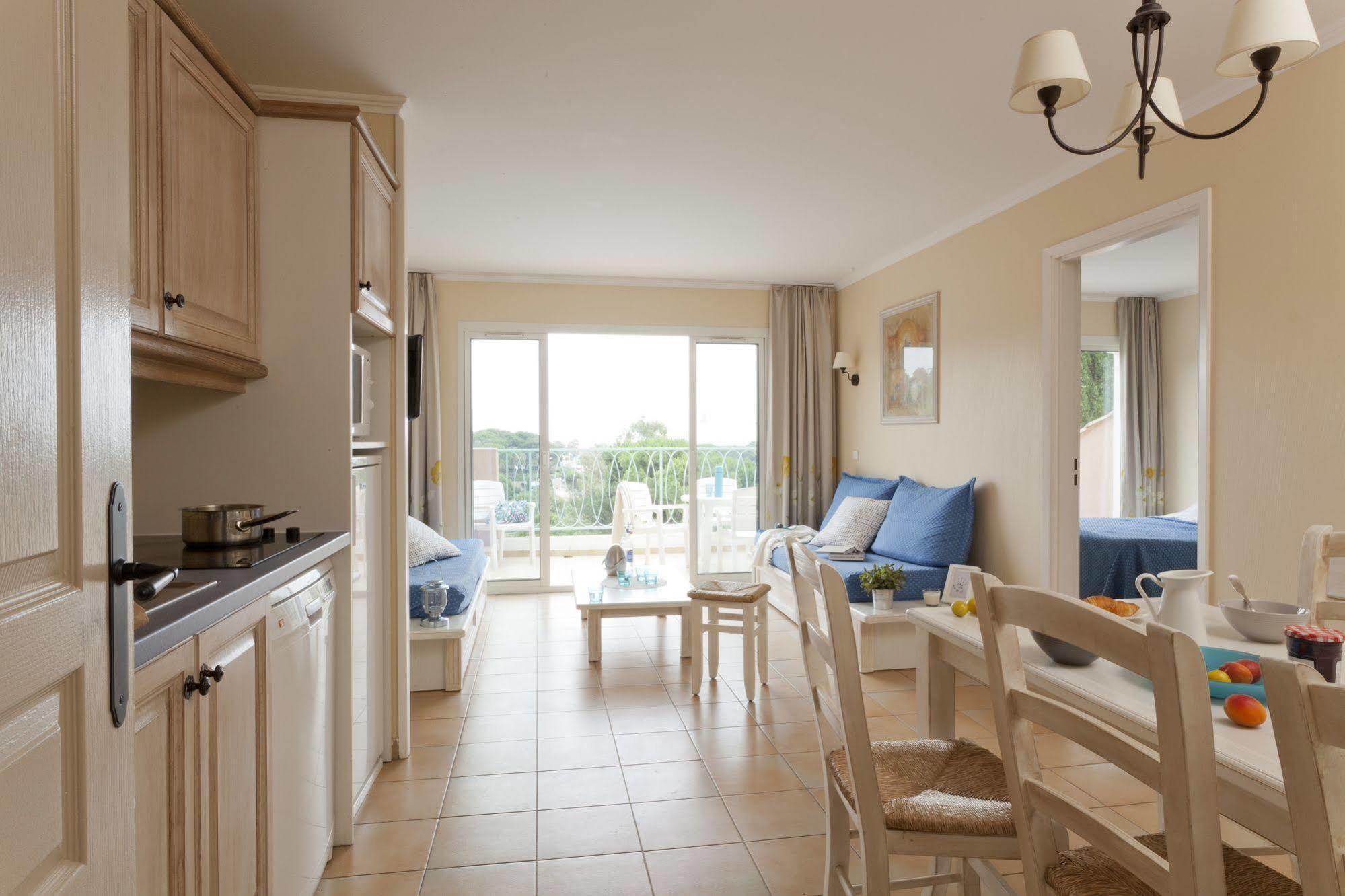 Pierre & Vacances Residence Les Rivages Des Issambres レ・ズィサンブル エクステリア 写真